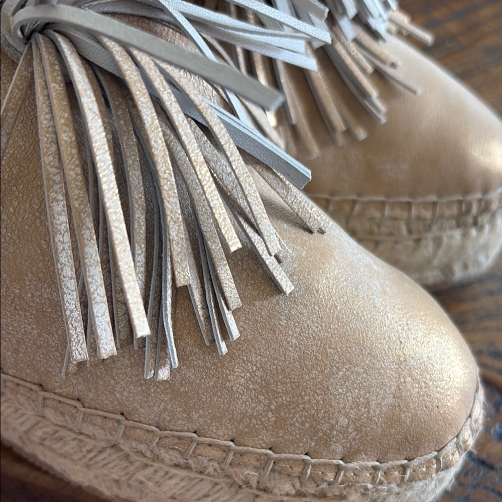 J/SLIDES Metallic Fringe Loafers - Picture 8 of 9